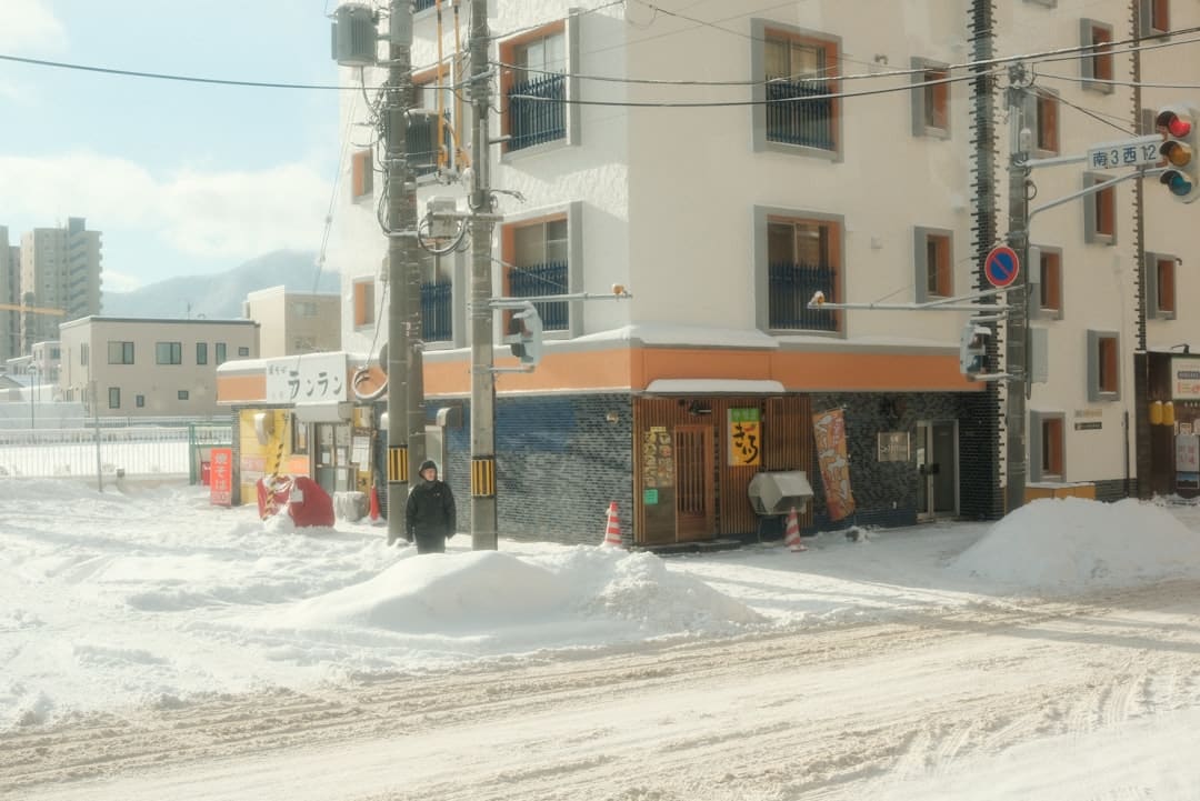 新疆铁路今日调图 乌鲁木齐与8座城市“一站直达”